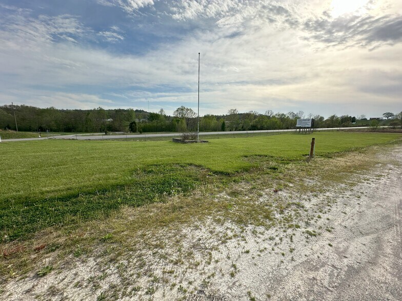 More Photos Of 12432 US-60, Cloverport Auto Repair For Sale