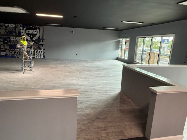 More Photos Of 1314 E Cobb Dr, Marietta Office For Lease