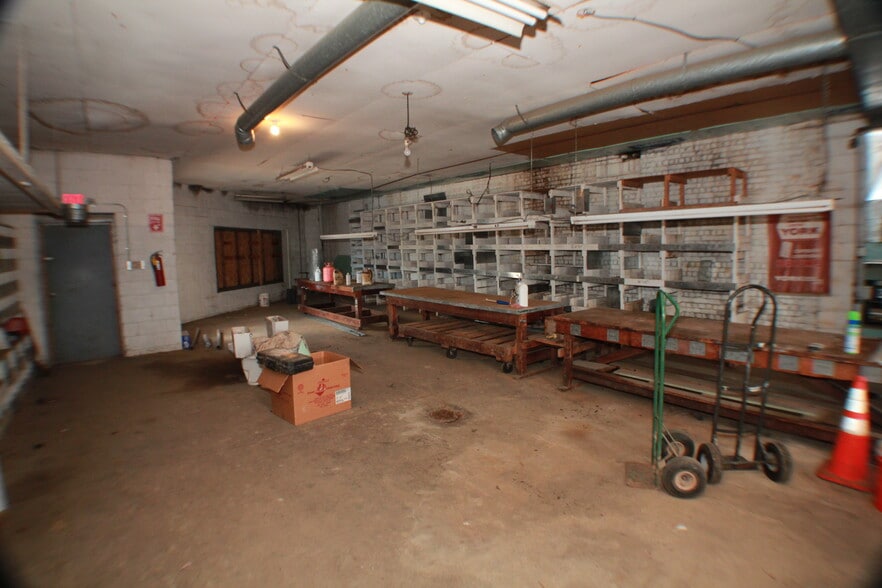 More Photos Of 712 Magee Ave, Jeannette Warehouse For Sale