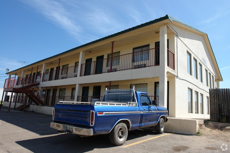 More Photos Of 2418 S Cage Blvd, Pharr Hotel For Sale
