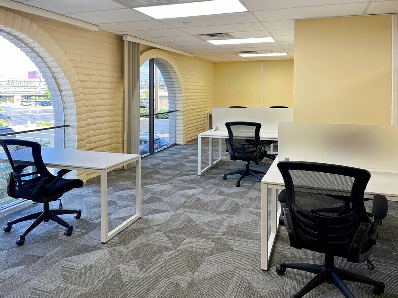 More Photos Of 4220 S Maryland Pky, Las Vegas Coworking Space