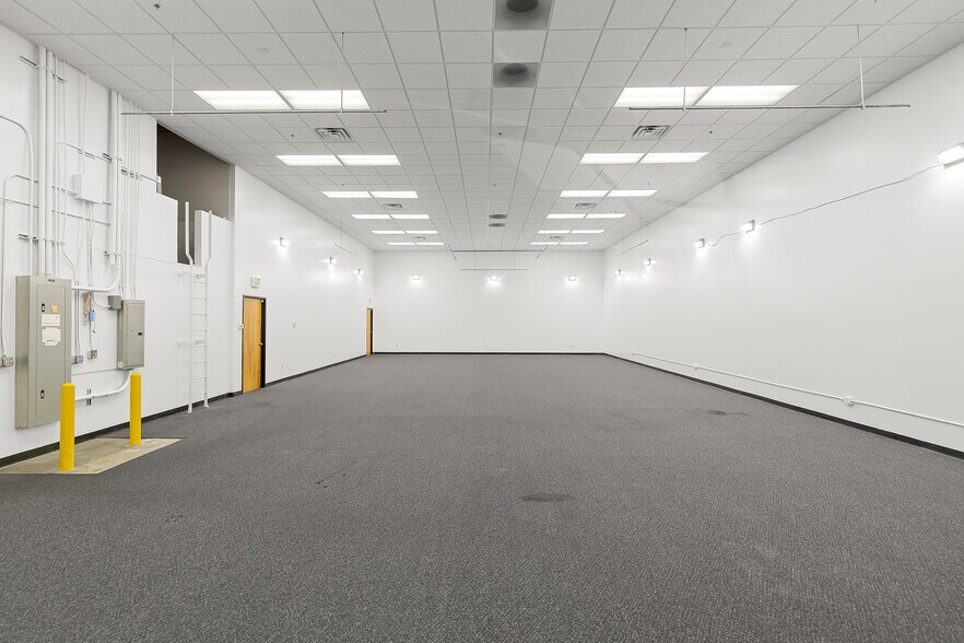 More Photos Of 11264 Monarch St, Garden Grove Warehouse For Sale