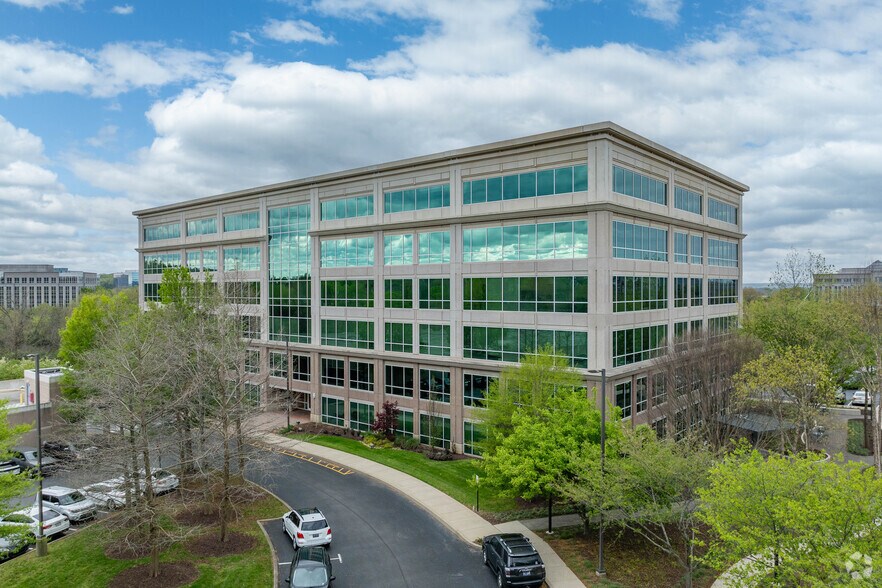 More Photos Of 6840 Carothers Pky, Franklin Office For Lease