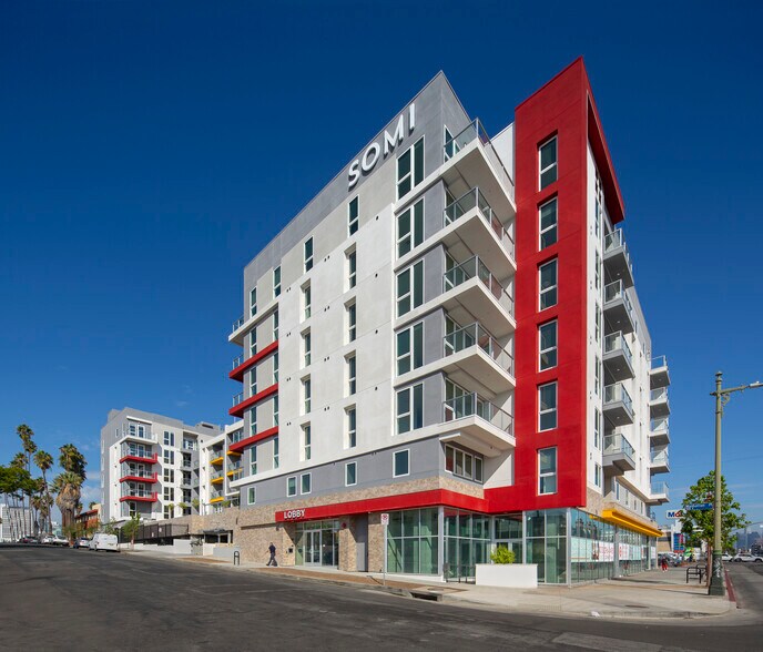 More Photos Of 988 S Manhattan Pl, Los Angeles Apartments For Lease