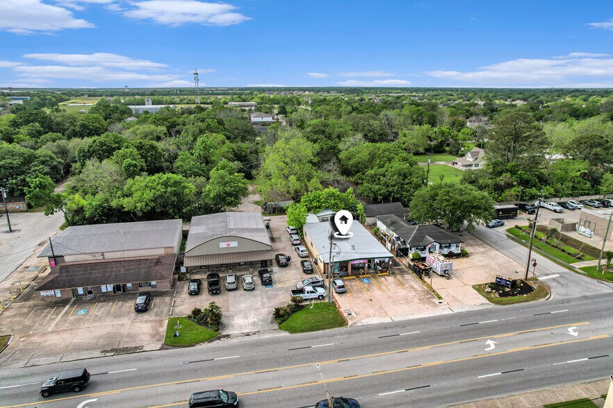 More Photos Of 4214 W Broadway, Pearland Freestanding For Sale