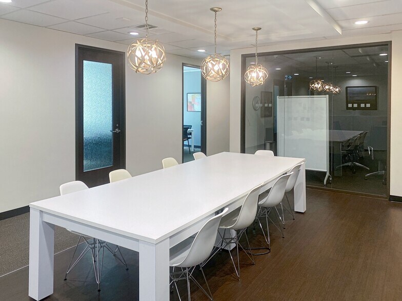 More Photos Of 1235 Bay St, Toronto Coworking Space