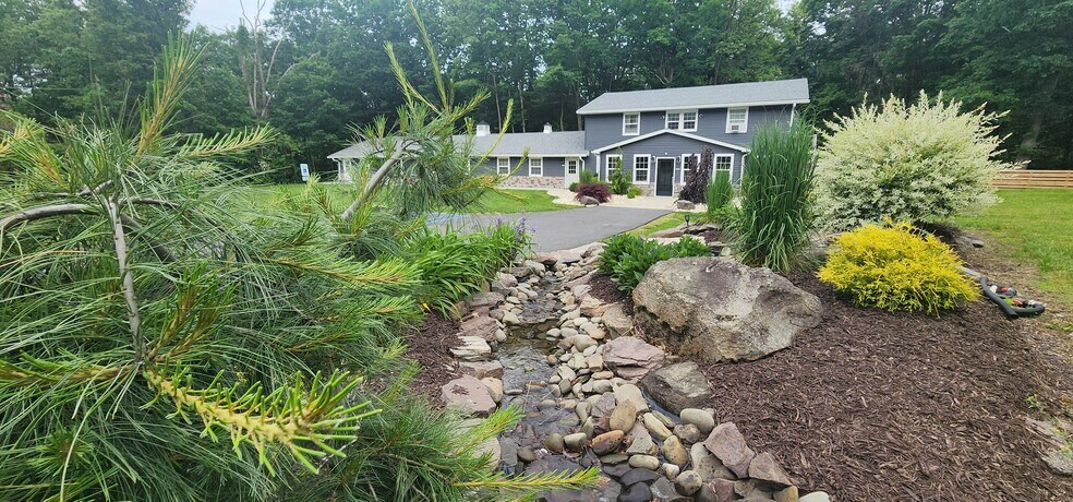 More Photos Of 106 Carr St, Nicholson Assisted Living For Sale