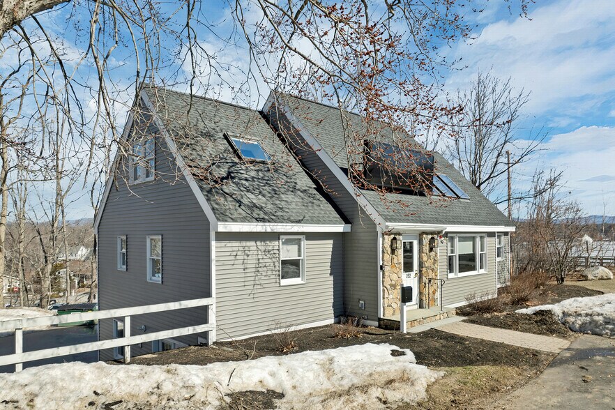 More Photos Of 252 Daniel Webster Hwy, Meredith Office For Sale