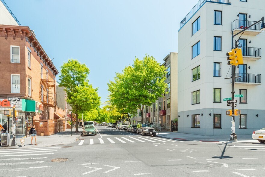 More Photos Of 950-952 Bergen St, Brooklyn Apartments For Sale