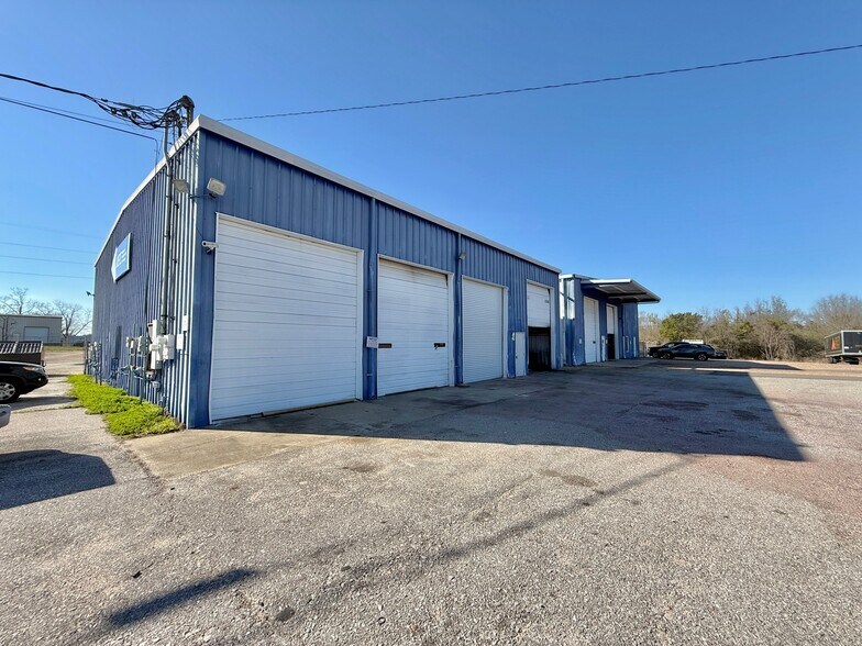 Primary Photo Of 704 Murray Rd, Dothan Warehouse For Lease