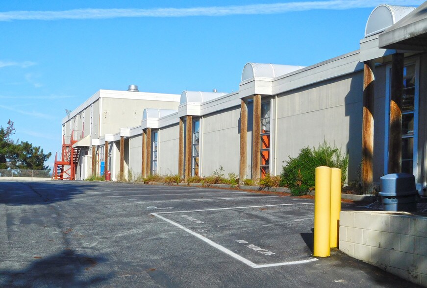 More Photos Of 2901 Salinas Hwy, Monterey Manufacturing For Lease