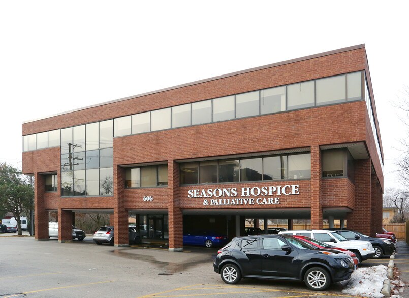 Primary Photo Of 606 Potter Rd, Des Plaines Loft Creative Space For Sale