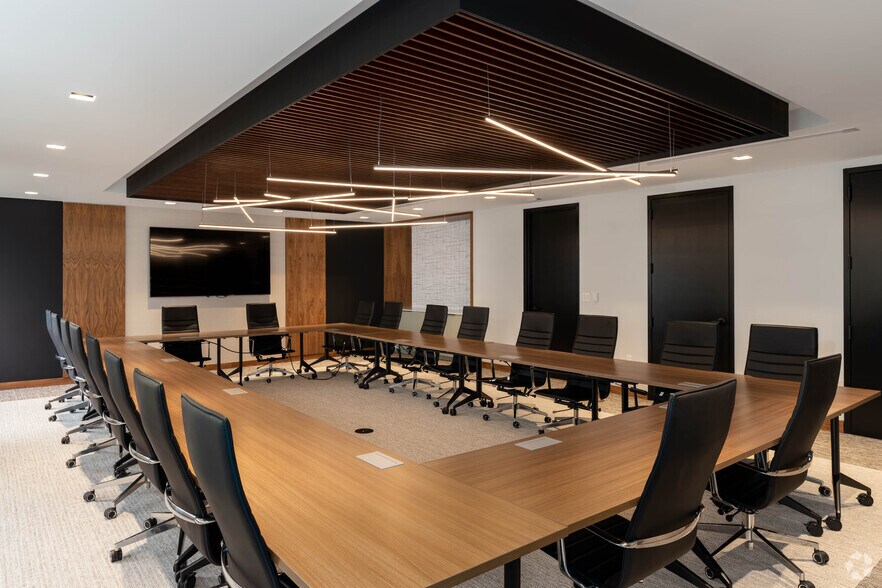 More Photos Of 1700 Rockville Pike, Rockville Office For Lease