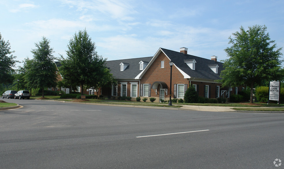 Primary Photo Of 502 6th Baxter Crossing, Fort Mill Medical For Sale