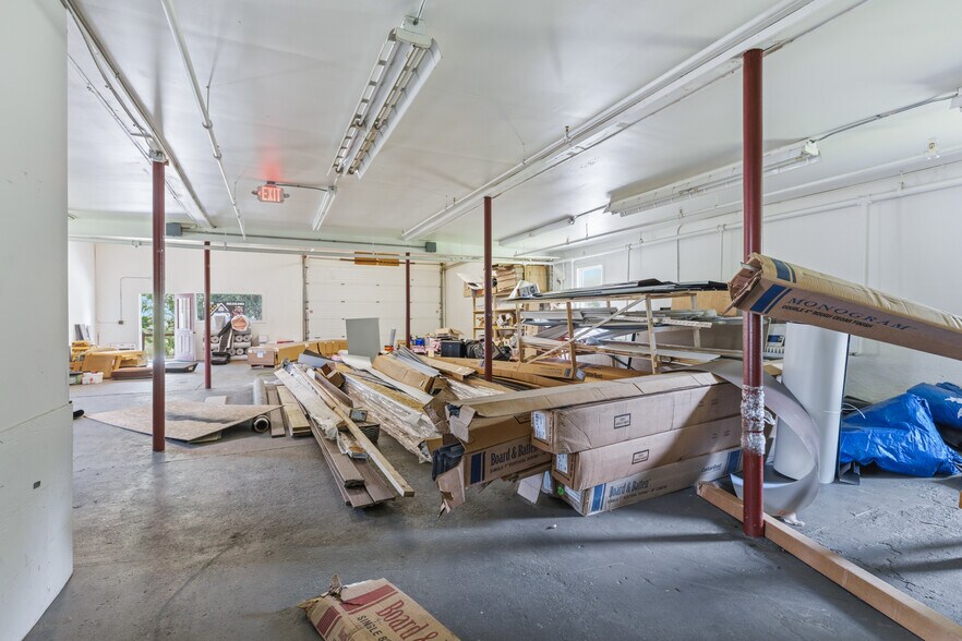 More Photos Of 36 Carpenter Street St, Keene Office For Sale