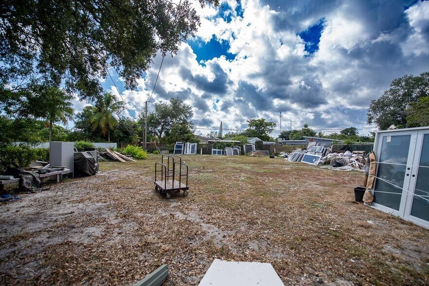 More Photos Of 5738 Hallandale Beach Blvd, West Park Freestanding For Sale