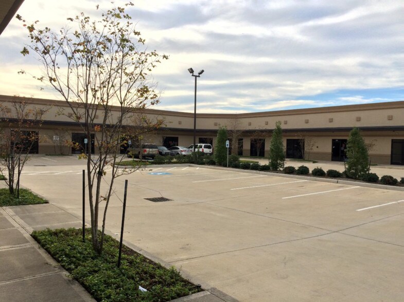 Primary Photo Of 25311 Kingsland Blvd, Katy Light Distribution For Lease