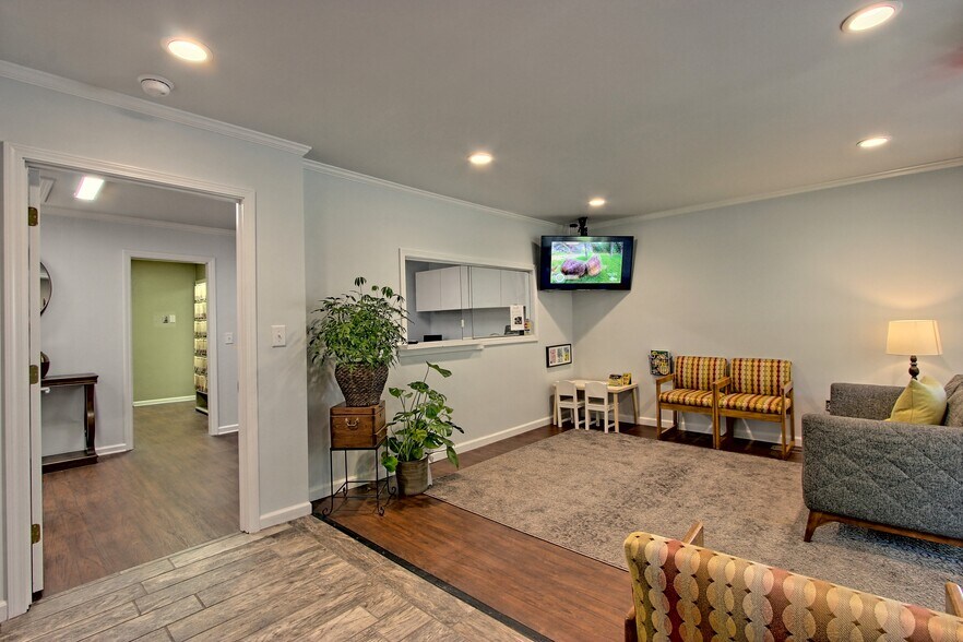 More Photos Of 436 Warwoman Rd, Clayton Medical For Sale