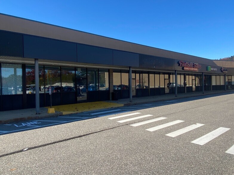 More Photos Of 79 Bicentennial Dr, Manchester Unknown For Lease