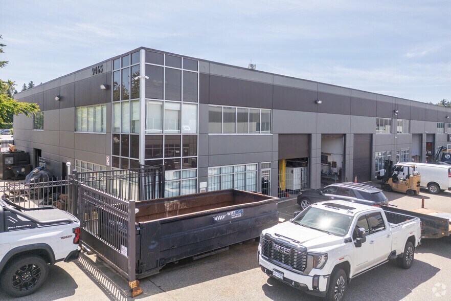 Primary Photo Of 9465 189th St, Surrey Light Manufacturing For Sale