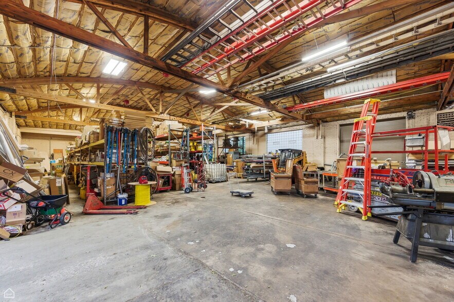More Photos Of 6200 S Oakley Ave, Chicago Warehouse For Sale