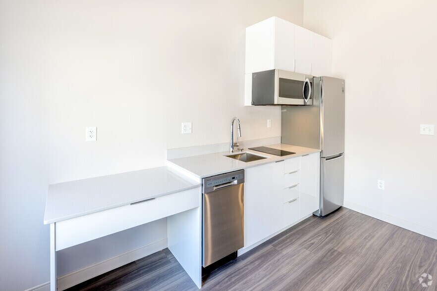 More Photos Of 82-90 Weybosset St, Providence Apartments For Lease