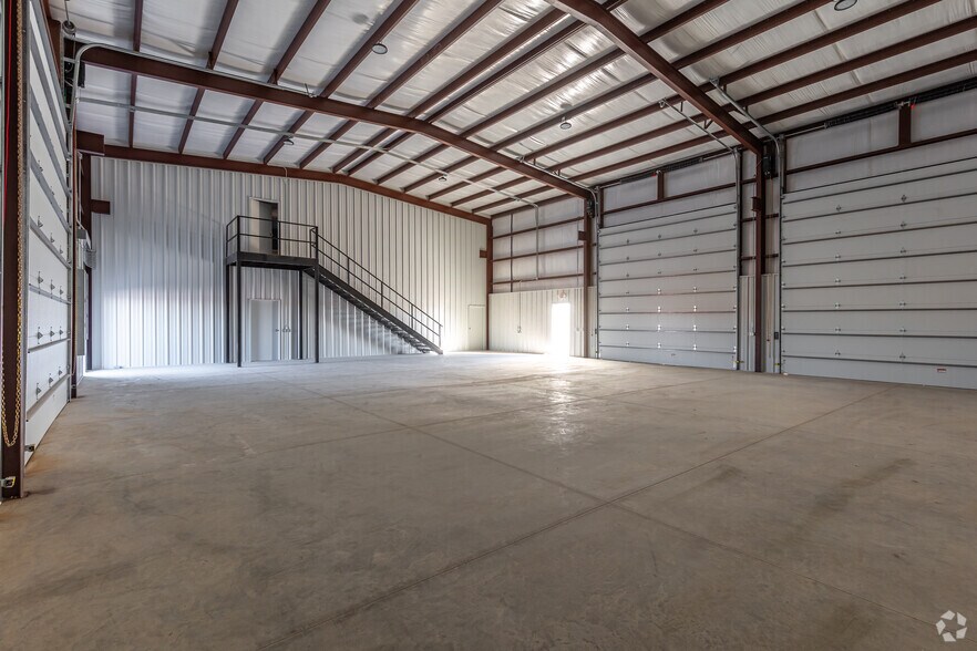 More Photos Of 4700 E CR 134, Midland Warehouse For Lease