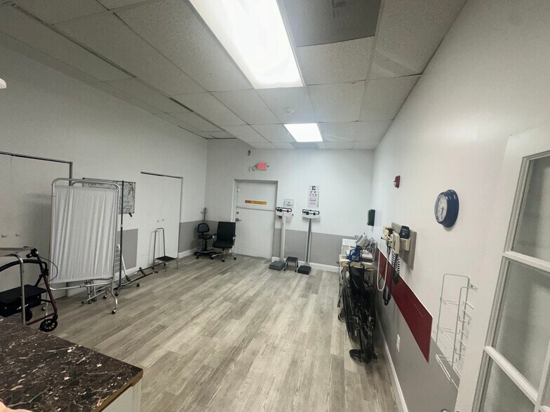 More Photos Of 30200-30394 Old Dixie Hwy, Homestead Unknown For Lease