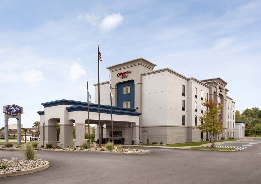 Primary Photo Of 1323 E Ridge Rd, Rochester Hotel For Sale