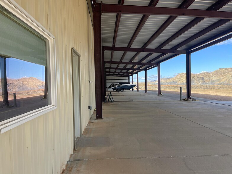 More Photos Of 825 Cannonball dr, Big Water Research And Development For Lease