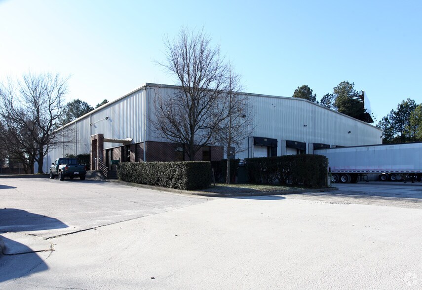 More Photos Of 705 Beacon Lake Dr, Raleigh Warehouse For Lease