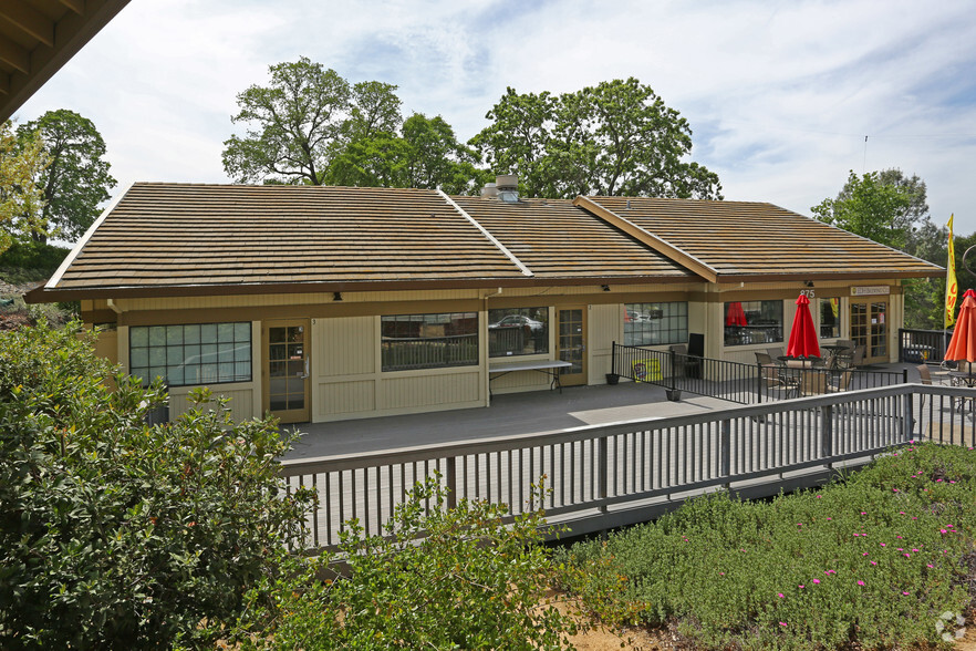 Primary Photo Of 875-877 Embarcadero Dr, El Dorado Hills Office For Lease