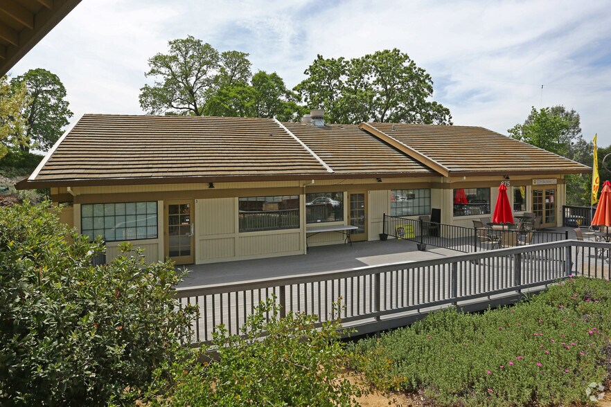 Primary Photo Of 875-877 Embarcadero Dr, El Dorado Hills Coworking Space