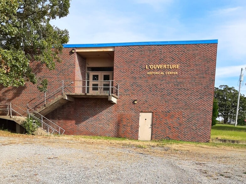 Primary Photo Of 1401 E Cherokee Ave, Mcalester Schools For Sale