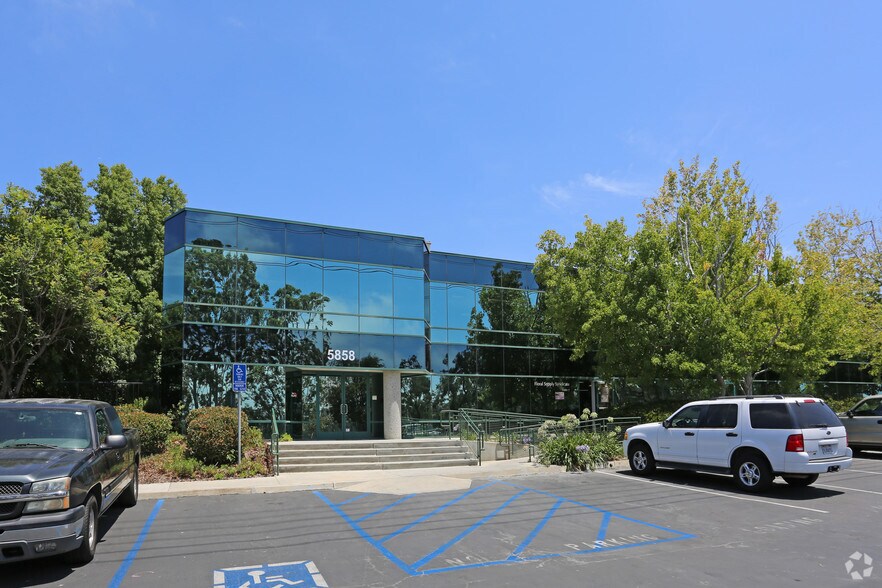 More Photos Of 5858 Dryden Pl, Carlsbad Research And Development For Lease
