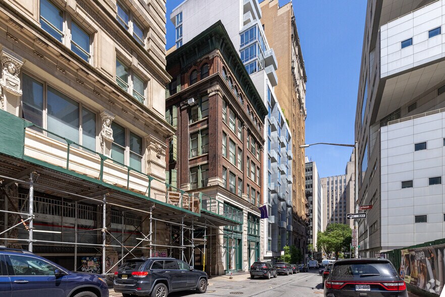 More Photos Of 54-56 Franklin St, New York Apartments For Lease