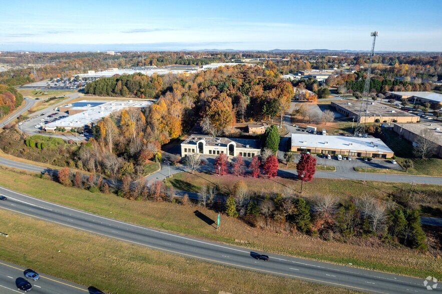 More Photos Of 1270 25th Street Pl SE, Hickory Medical For Lease