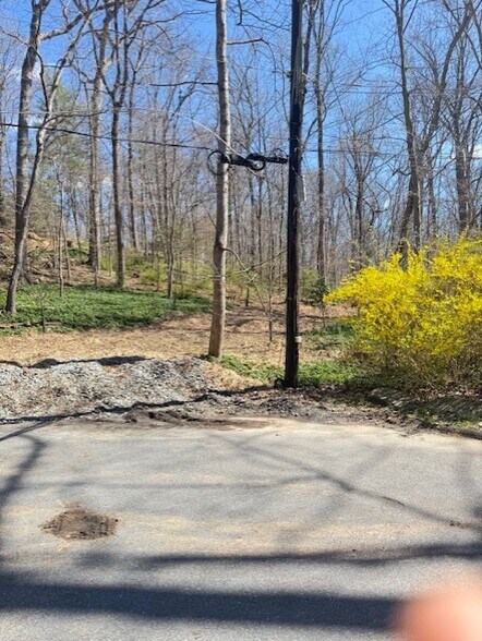 More Photos Of 9101 Aldershot Dr, Bethesda Land For Sale