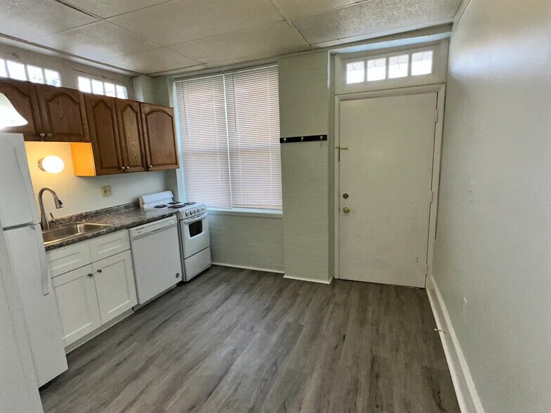 More Photos Of 1663 Suburban Ave, Pittsburgh Apartments For Sale