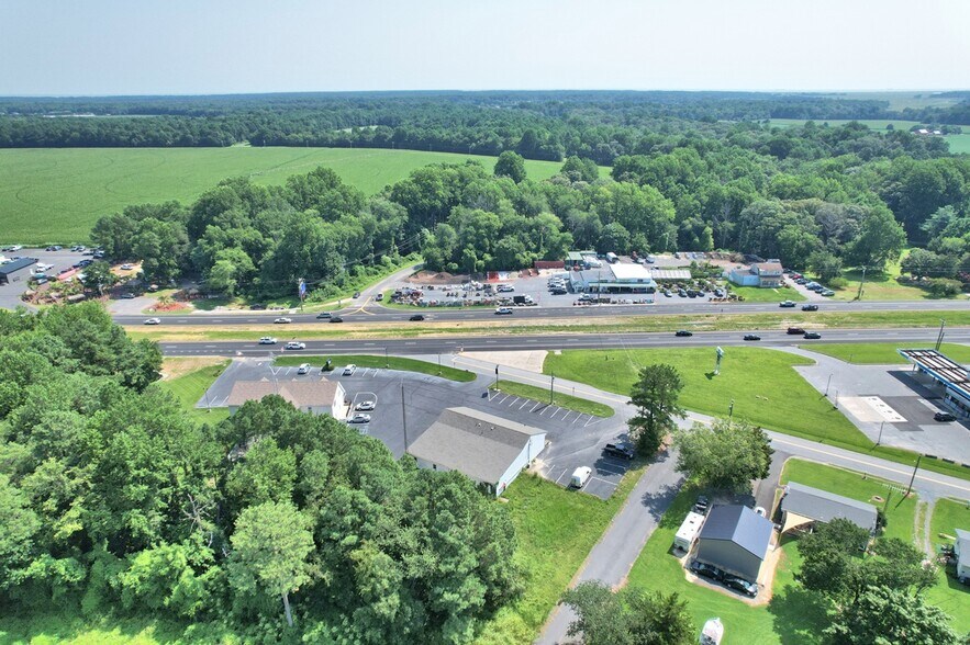 More Photos Of 7 Cicada Ln, Milford Office For Sale