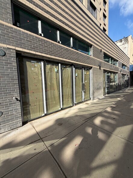 More Photos Of 1985-1991 Jerome Ave, Bronx Parking Lot For Lease