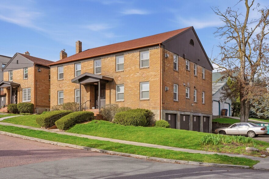 Primary Photo Of 104 S Oak St, Spokane Apartments For Sale