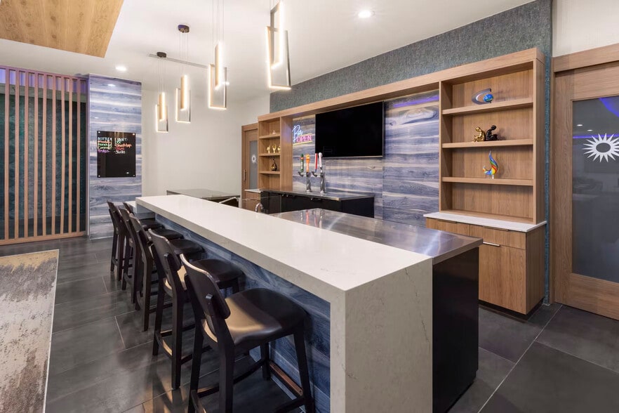 More Photos Of 3470 Joe Battle Blvd, El Paso Hotel For Sale