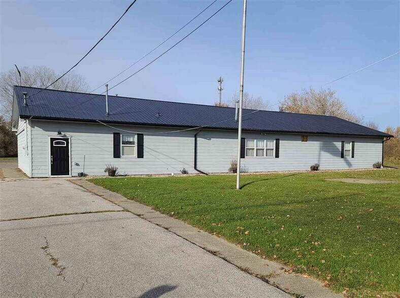 Primary Photo Of 7108 Maple Valley Rd, Brown City Specialty For Sale