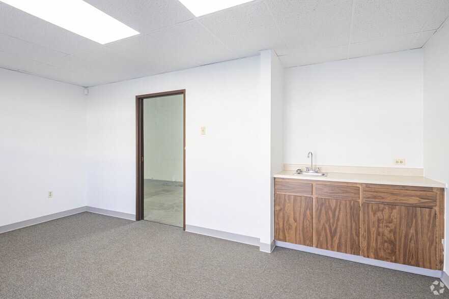 More Photos Of 12445 E 39th Ave, Denver Unknown For Lease