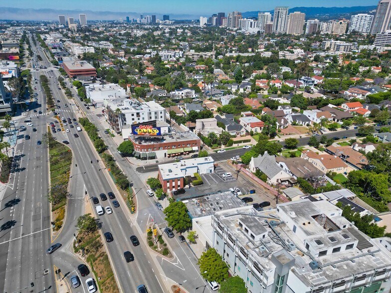 More Photos Of 10231 Santa Monica Blvd, Los Angeles Medical For Sale