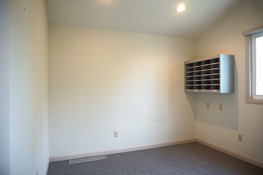 More Photos Of 1151 Cornwall Rd, Lebanon Medical For Sale