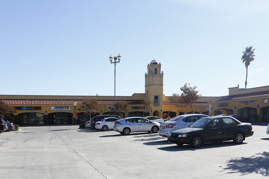 More Photos Of 2720-2728 E Palmdale Blvd, Palmdale Freestanding For Lease