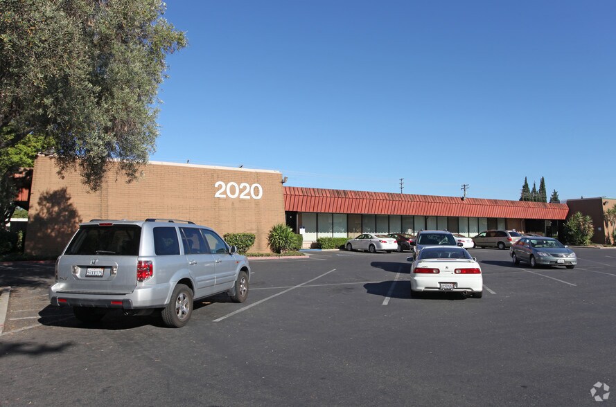 More Photos Of 2020 Coffee Rd, Modesto Medical For Sale
