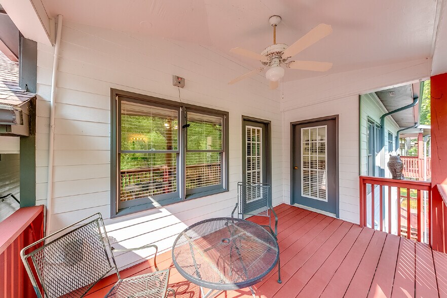 More Photos Of 892 Edelweiss Strasse, Helen Hotel For Sale